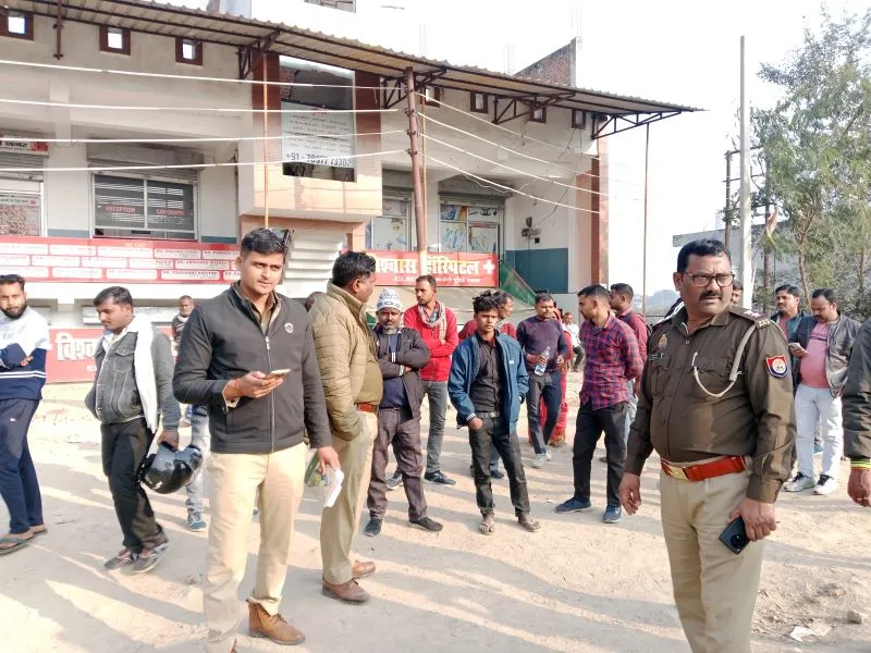 गर्भवती महिला की मौत से नाराज परिजनों ने जमकर काटा हंगामा 